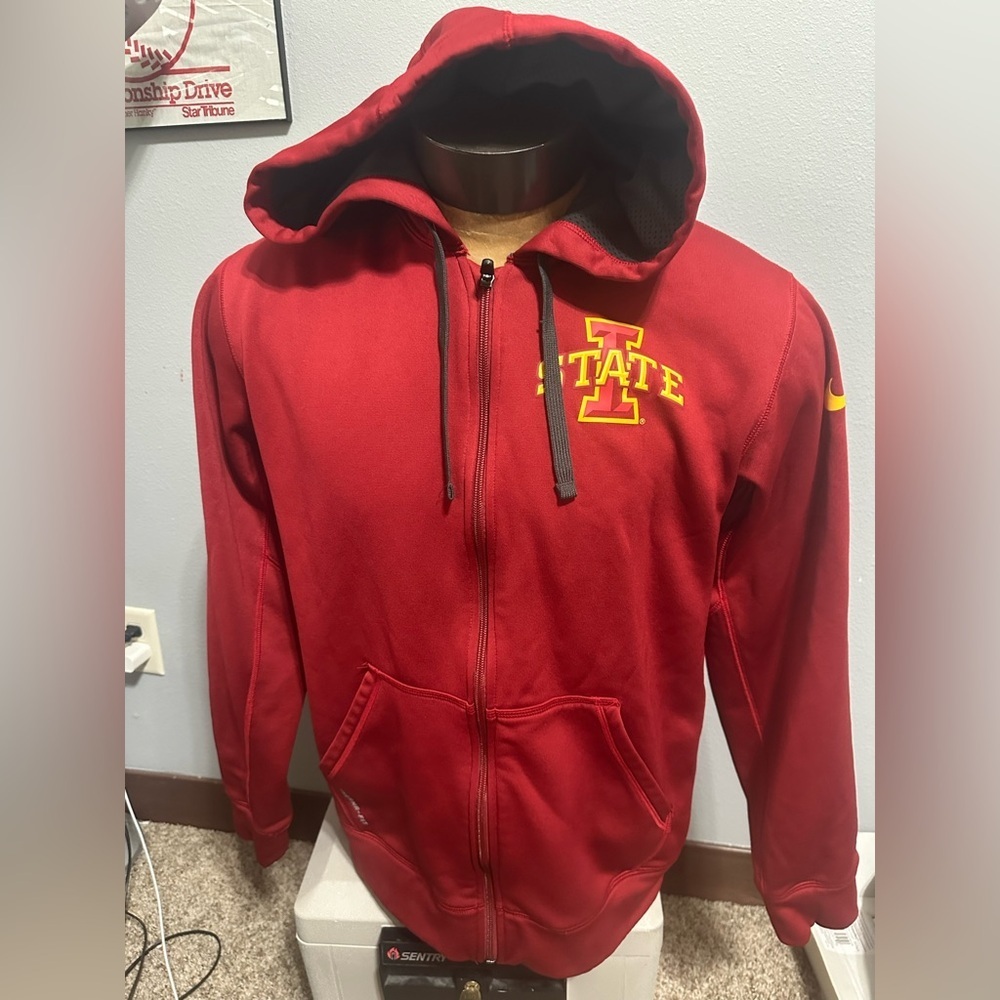Nike Red Therma-Fit Iowa State Cyclones Hoodie